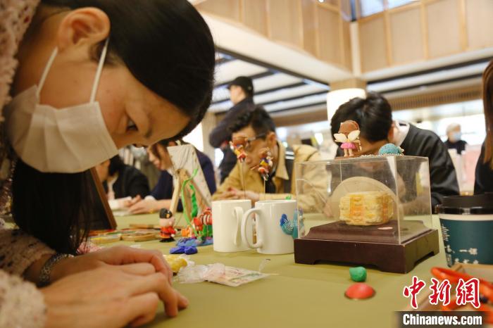 代表聚杭州 探非遗茶文化传承发展AG电玩国际浙江“非遗茶空间”(图1)